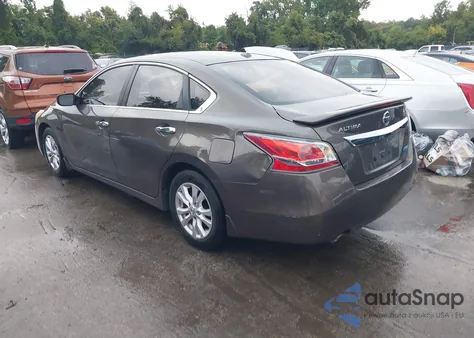 2014 Nissan Altima 2.5 S из США, поврежденный, VIN 1N4AL3AP2EN332174